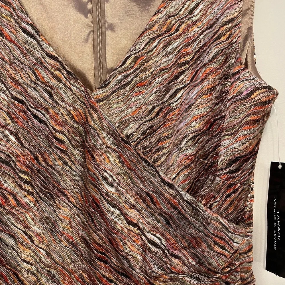 Tahari Arthur S Levine | Patterned Faux Wrap Pleat Sleeveless Sheath Dress 2 - Picture 3 of 9